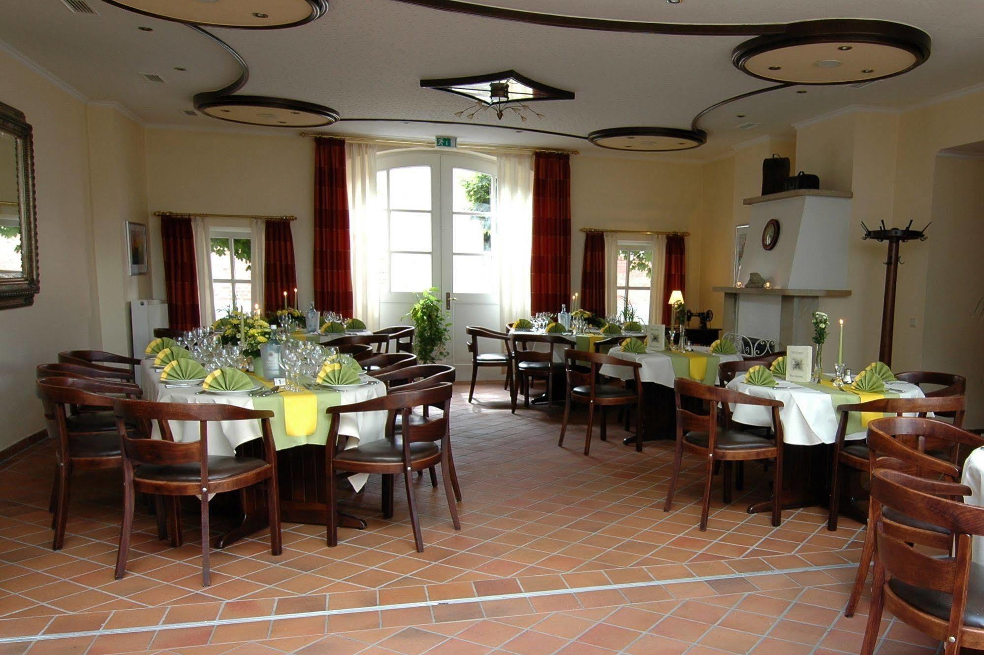 Altes Landhaus ลิงเงน ภายนอก รูปภาพ